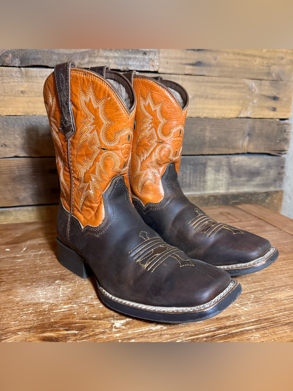 Ariat Kids Leather Cowboy Western Boots  Orange and Brown Sz 2 Style 10016227